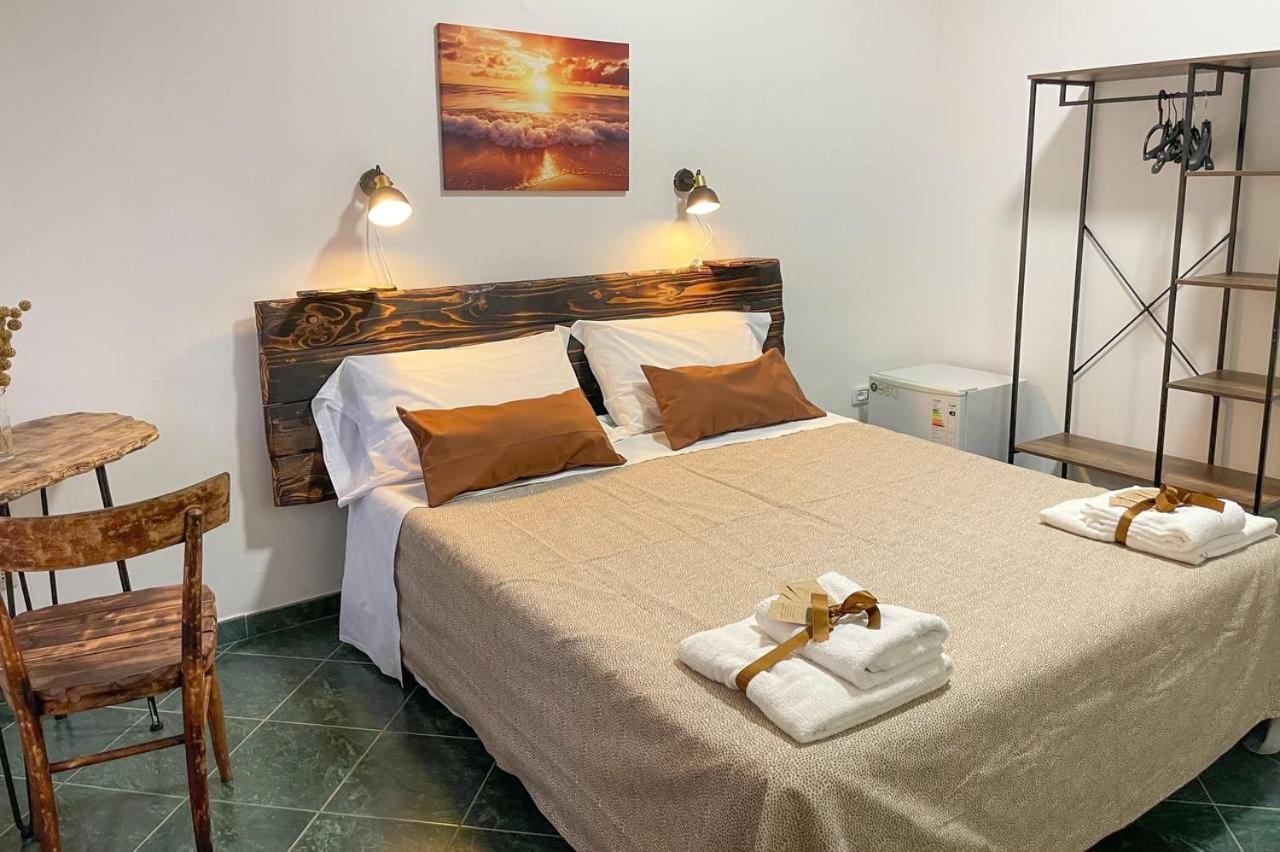 Big Fish Alghero Guesthouse Εξωτερικό φωτογραφία